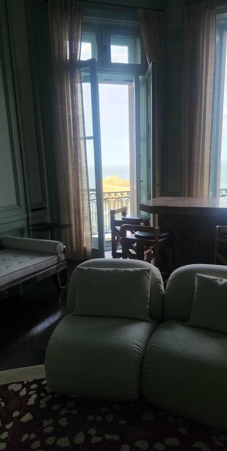 Salon climatisé ouvert sur l'océan, Villa Begoña, Biarritz